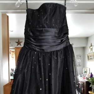 Black prom dress